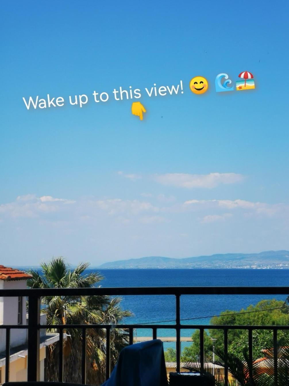 Pure Bliss Luxury Beachfront Apartment With Panoramic Sea Views, Electric Bbq, Gym Equipment And More Hagia Triada Exterior foto
